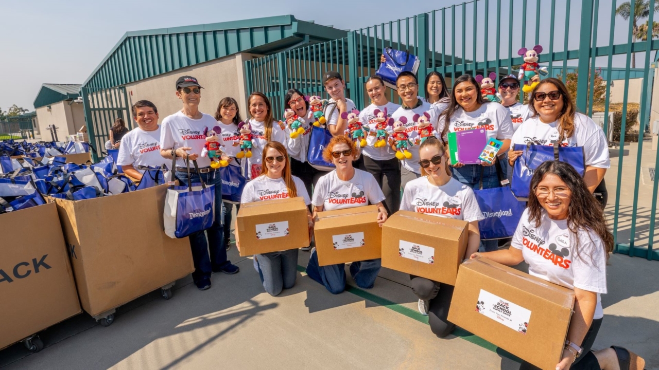 disneyland-resort-surprises-anaheim-teachers-with-complimentary-tickets-and-68,000+-school-supplies