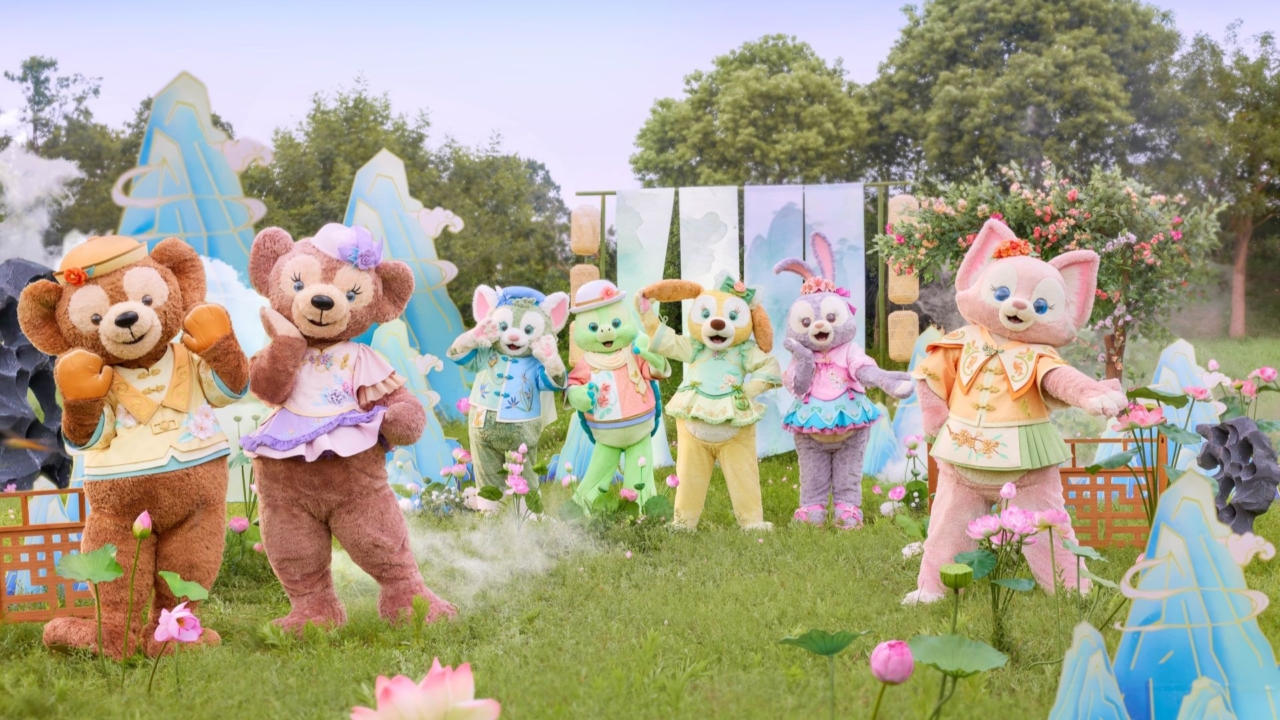 this-fall,-celebrate-with-duffy-and-halloween-at-shanghai-disney-resort 
