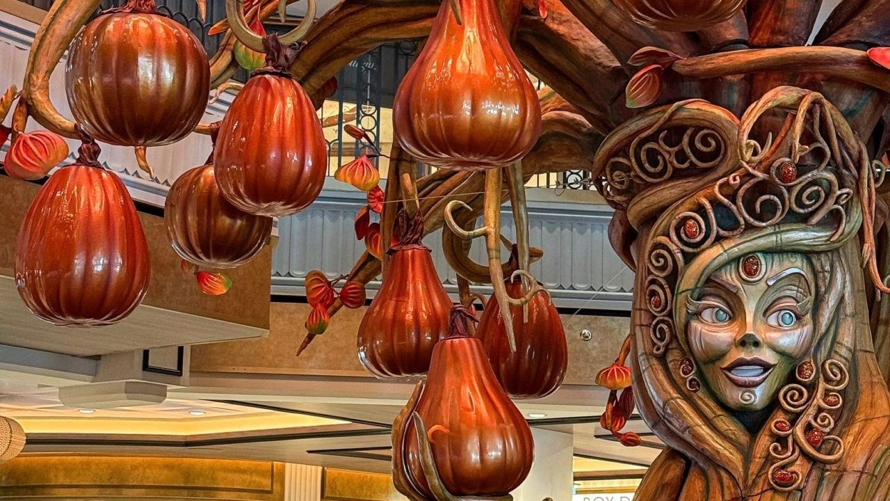 meet-ginger,-the-disney-treasure-pumpkin-tree
