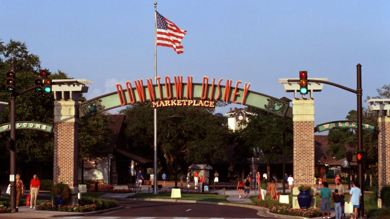 shopping-and-sunshine:-the-50-year-journey-of-disney-springs