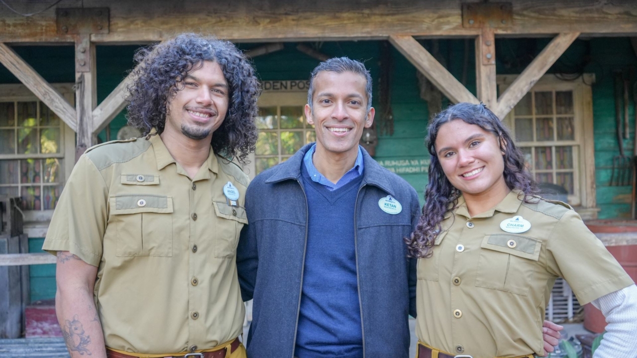 why-guests-keep-complimenting-disney-cast-members