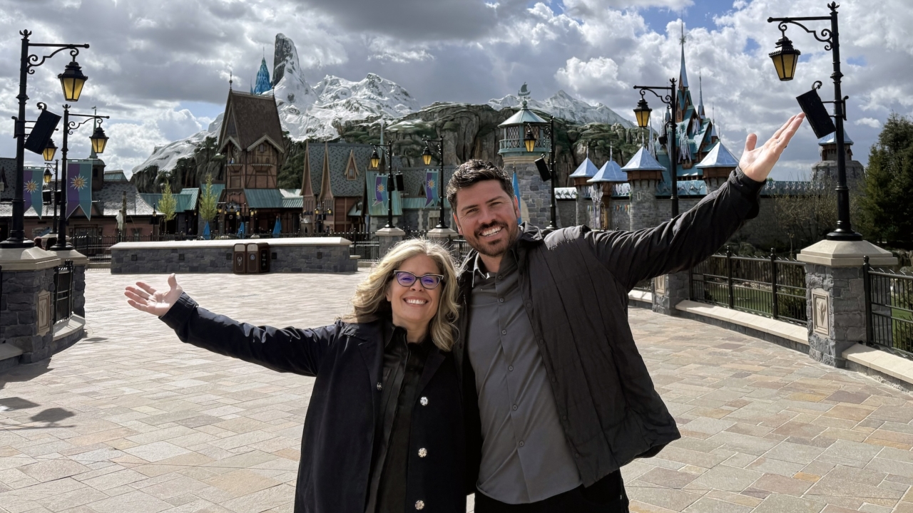 directors-guide-to-world-of-frozen-at-disneyland-paris