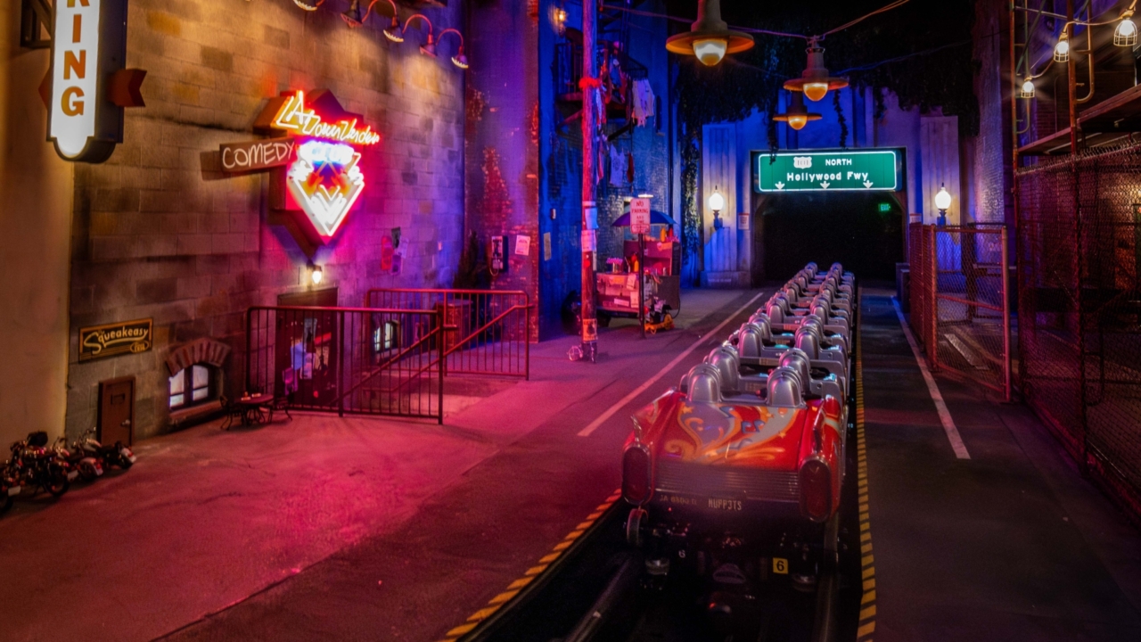 look-here:-muppet-easter-eggs-and-nods-at-rock-’n’-roller-coaster