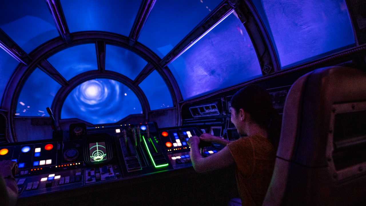 pilot,-gunner,-or-engineer?-tips-for-flying-the-millennium-falcon-at-disneyland-and-disney-world